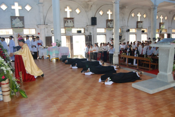 Dòng Nữ Đa Minh với Hồng ân Thánh hiến - 2011
