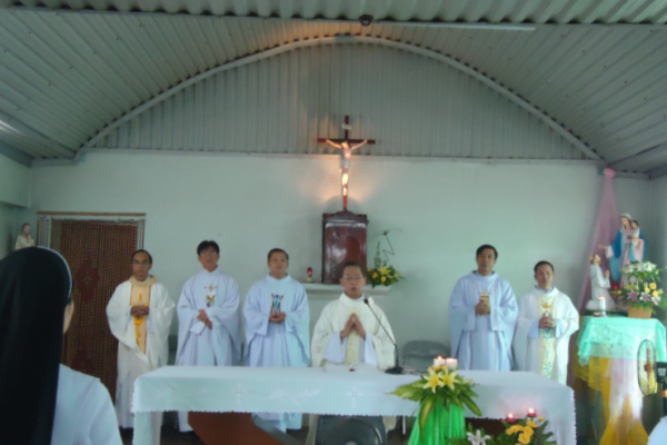 Dòng nữ Đa Minh Thái Bình Mừng lễ Đức Maria Trinh Nữ Vương - Bổn Mạng Hội dòng - 2013
