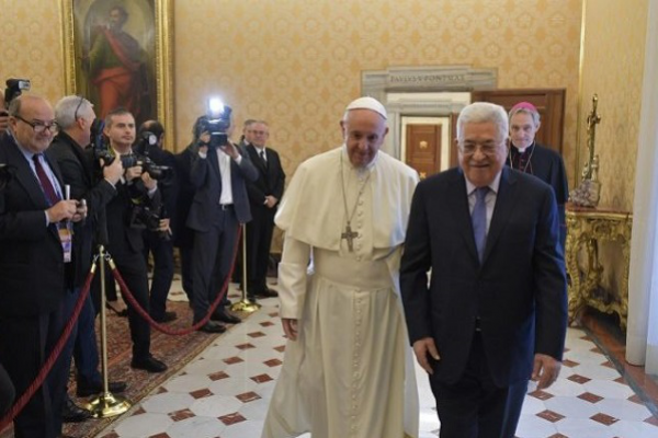 Đức Thánh Cha điện đàm với Tổng thống Palestine