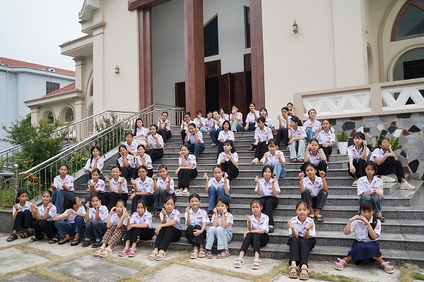 Mùa Hè Yêu Thương: Một tháng 