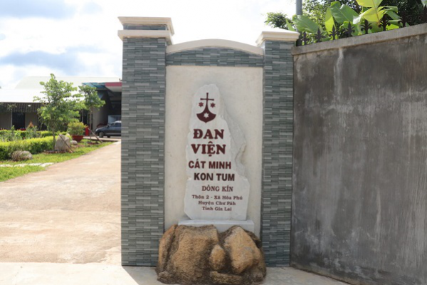 Nữ Đan Viện Cát Minh Thánh Giuse Kon Tum Chính Thức Thành Lập Theo Giáo Luật
