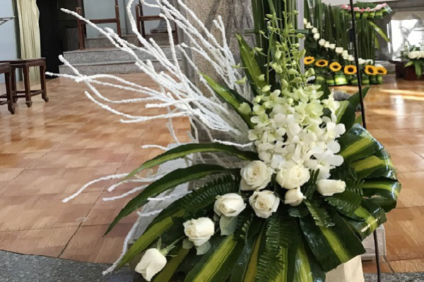 Mẫu cắm hoa Phụng vụ - số 2