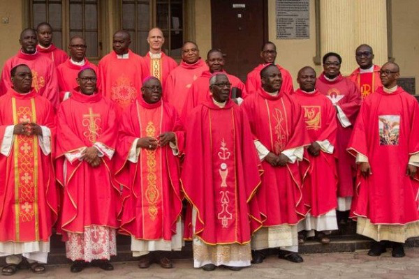 Các Giám mục Nigeria: Đất nước thân yêu của chúng ta đang trở thành mặt trận thù địch giết chóc