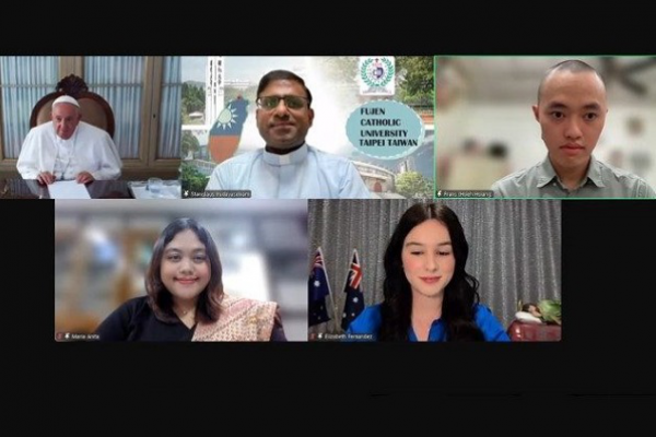 ĐTC Phanxicô nói với sinh viên Châu Á: “Hãy trung thành với niềm xác tín và đức tin của mình”