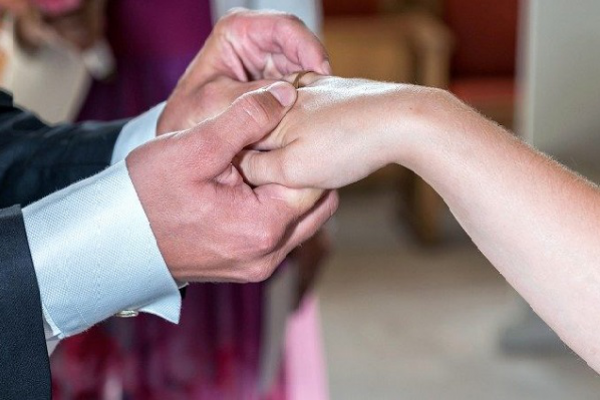 Sáng kiến đồng hành với những người ly hôn của Hiệp hội Đức Mẹ Giao ước ở Pháp