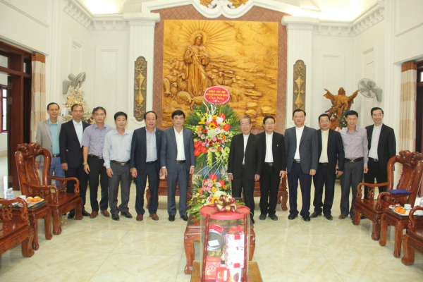 Phái đoàn Toà Thánh chào tạm biệt Giáo phận Thái Bình