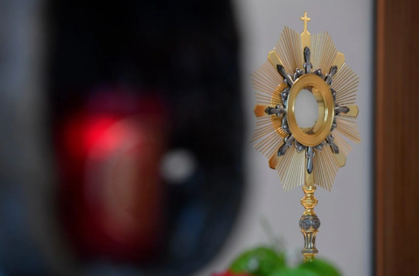 15 bài Chầu Thánh Thể - Thứ Năm Tuần Thánh