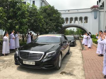Hình ảnh phái đoàn Tòa Thánh đến thăm Chị em Hội Dòng Nữ Đa Minh Thái Bình