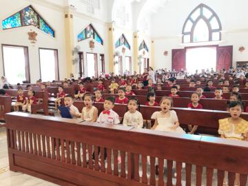 Trường Mầm non Tư thục Bình Minh: Hình ảnh Thánh lễ Tổng kết năm học 2021 - 2022 (1)