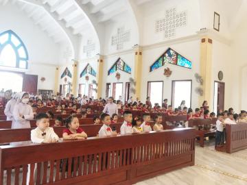 Trường Mầm non Tư thục Bình Minh: Hình ảnh Thánh lễ Tổng kết năm học 2021 - 2022 (1)