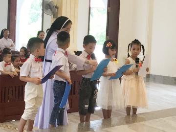 Trường Mầm non Tư thục Bình Minh: Hình ảnh Thánh lễ Tổng kết năm học 2021 - 2022 (1)