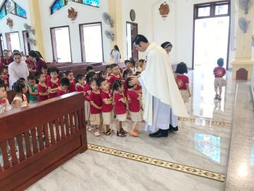 Trường Mầm non Tư thục Bình Minh: Hình ảnh Thánh lễ Tổng kết năm học 2021 - 2022 (1)