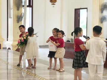 Trường Mầm non Tư thục Bình Minh: Hình ảnh Thánh lễ Tổng kết năm học 2021 - 2022 (2)