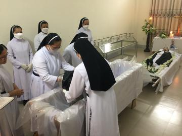 Hình ảnh 1: Các Nghi thức và Thánh lễ An táng Nữ tu Gioanna Phạm Thị Đức, OP.