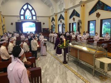 Hình ảnh 1: Các Nghi thức và Thánh lễ An táng Nữ tu Gioanna Phạm Thị Đức, OP.