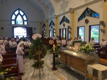 Hình ảnh 1: Các Nghi thức và Thánh lễ An táng Nữ tu Gioanna Phạm Thị Đức, OP.