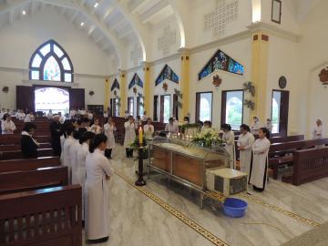 Hình ảnh 2: Các Nghi thức và Thánh lễ An táng Nữ tu Gioanna Phạm Thị Đức, OP.