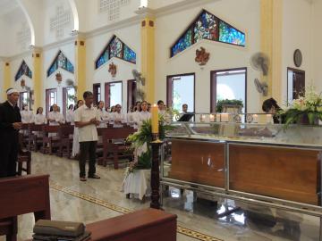 Hình ảnh 2: Các Nghi thức và Thánh lễ An táng Nữ tu Gioanna Phạm Thị Đức, OP.