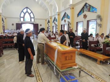 Hình ảnh 2: Các Nghi thức và Thánh lễ An táng Nữ tu Gioanna Phạm Thị Đức, OP.