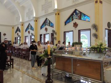 Hình ảnh 2: Các Nghi thức và Thánh lễ An táng Nữ tu Gioanna Phạm Thị Đức, OP.