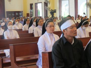 Hình ảnh 2: Các Nghi thức và Thánh lễ An táng Nữ tu Gioanna Phạm Thị Đức, OP.