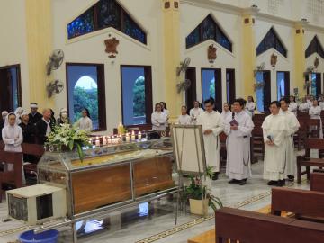 Hình ảnh 3: Các Nghi thức và Thánh lễ An táng Nữ tu Gioanna Phạm Thị Đức, OP.