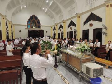 Hình ảnh 3: Các Nghi thức và Thánh lễ An táng Nữ tu Gioanna Phạm Thị Đức, OP.