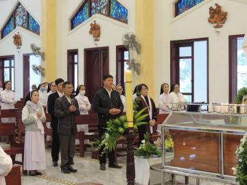 Hình ảnh 1: Các Nghi thức và Thánh lễ An táng Nữ tu Maria Bùi Thị Suy, OP.
