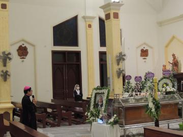 Hình ảnh 1: Các Nghi thức và Thánh lễ An táng Nữ tu Maria Bùi Thị Suy, OP.