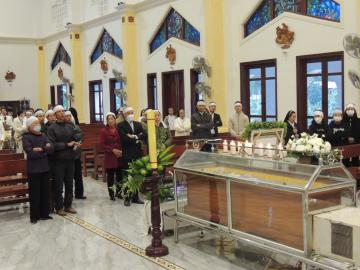 Hình ảnh 1: Các Nghi thức và Thánh lễ An táng Nữ tu Maria Bùi Thị Suy, OP.