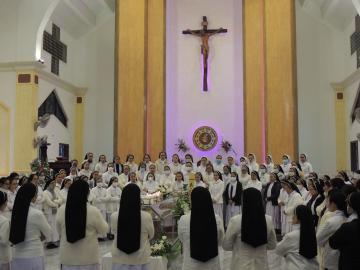 Hình ảnh 1: Các Nghi thức và Thánh lễ An táng Nữ tu Maria Bùi Thị Suy, OP.
