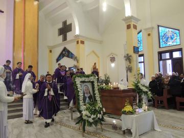 Hình ảnh 1: Các Nghi thức và Thánh lễ An táng Nữ tu Maria Bùi Thị Suy, OP.