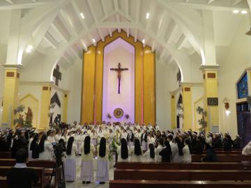 Hình ảnh 2: Các Nghi thức và Thánh lễ An táng Nữ tu Maria Bùi Thị Suy, OP.