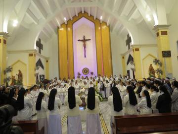 Hình ảnh 2: Các Nghi thức và Thánh lễ An táng Nữ tu Maria Bùi Thị Suy, OP.