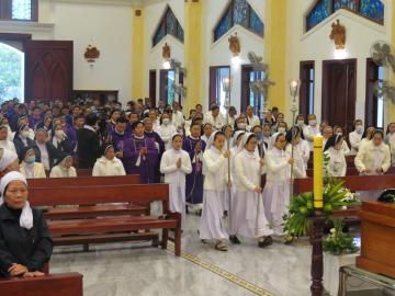 Hình ảnh 2: Các Nghi thức và Thánh lễ An táng Nữ tu Maria Bùi Thị Suy, OP.