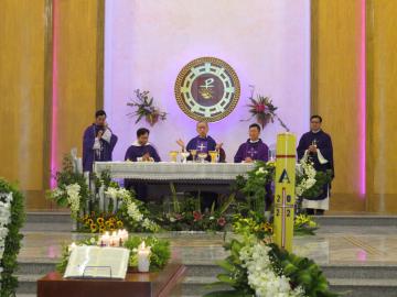 Hình ảnh 2: Các Nghi thức và Thánh lễ An táng Nữ tu Maria Bùi Thị Suy, OP.
