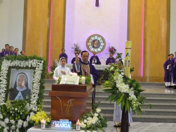 Hình ảnh 2: Các Nghi thức và Thánh lễ An táng Nữ tu Maria Bùi Thị Suy, OP.