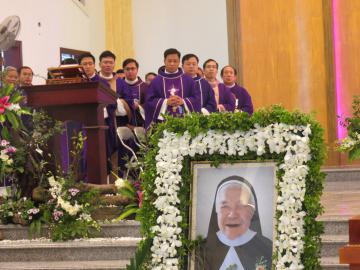 Hình ảnh 2: Các Nghi thức và Thánh lễ An táng Nữ tu Maria Bùi Thị Suy, OP.