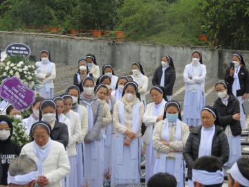 Hình ảnh 2: Các Nghi thức và Thánh lễ An táng Nữ tu Maria Bùi Thị Suy, OP.