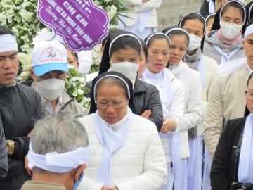 Hình ảnh 2: Các Nghi thức và Thánh lễ An táng Nữ tu Maria Bùi Thị Suy, OP.