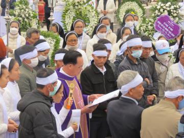 Hình ảnh 2: Các Nghi thức và Thánh lễ An táng Nữ tu Maria Bùi Thị Suy, OP.