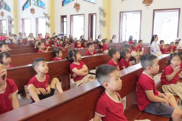 Mầm non Tư thục Bình Minh: Hình ảnh Thánh lễ Bế giảng năm học 2022-2023