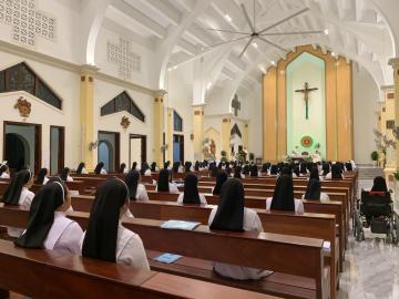 Hình ảnh Làm phép nhà Hưu dưỡng Dòng Nữ Đa Minh Thái Bình