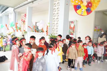 Mầm non Tư thục Bình Minh: Hội chợ Xuân 2024 - Hình ảnh 1