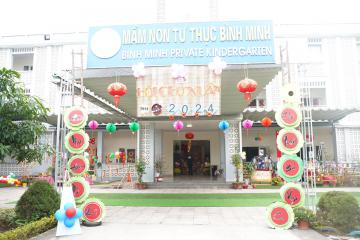 Mầm non Tư thục Bình Minh: Hội chợ Xuân 2024 - Hình ảnh 1