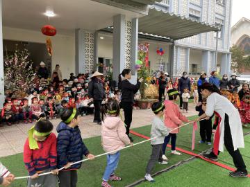 Mầm non Tư thục Bình Minh: Hội chợ Xuân 2024 - Hình ảnh 2