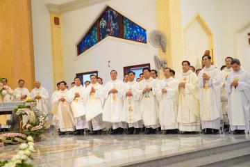 20 năm Thành lập Hội dòng: Hình ảnh Thánh lễ