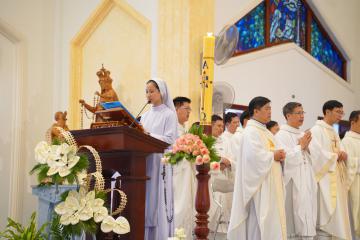 20 năm Thành lập Hội dòng: Hình ảnh Thánh lễ