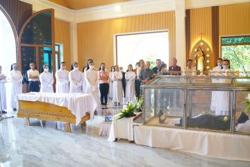 Hình ảnh: Nghi thức Khâm liệm, Thánh lễ tiễn đưa và kính viếng nữ tu Têrêxa Lê Thị Huệ, OP.