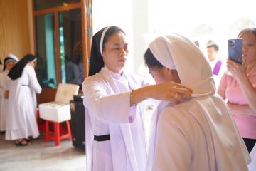 Hình ảnh: Nghi thức Khâm liệm, Thánh lễ tiễn đưa và kính viếng nữ tu Têrêxa Lê Thị Huệ, OP.